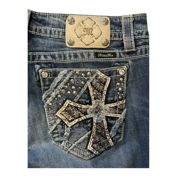 Miss Me Women's Signature Straight Jeans Size 16 (33) Cross Pockets - Picture 5 of 8